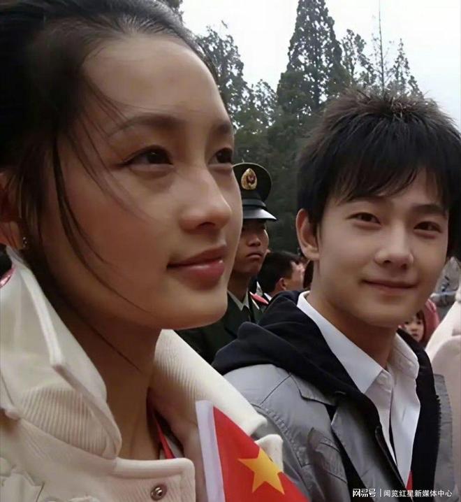 詹姆斯社媒转发恩比德同埃奇库姆训练照,配文:相信过程